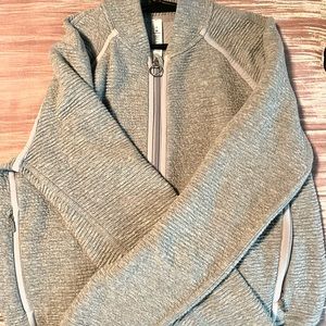 Lululemon gray jacket